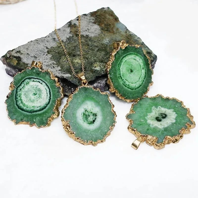 Natural Crystal Pendant Agate Necklace Healing Crystal Gemstone Irregular Polished Agate Slice Crystal Agate Decor Gift forWoman