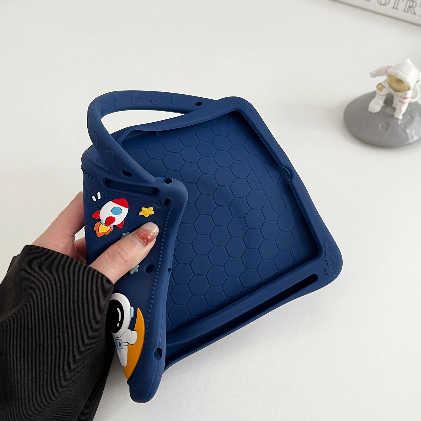 360 Rotating Case For iPad 10th Gen Air 5 4 3 2 1 10.2 10.5 9.7 inch Pro 11 Mini 6 5 4 3 2 1 Soft Silicone Kids Cover Handle Fun