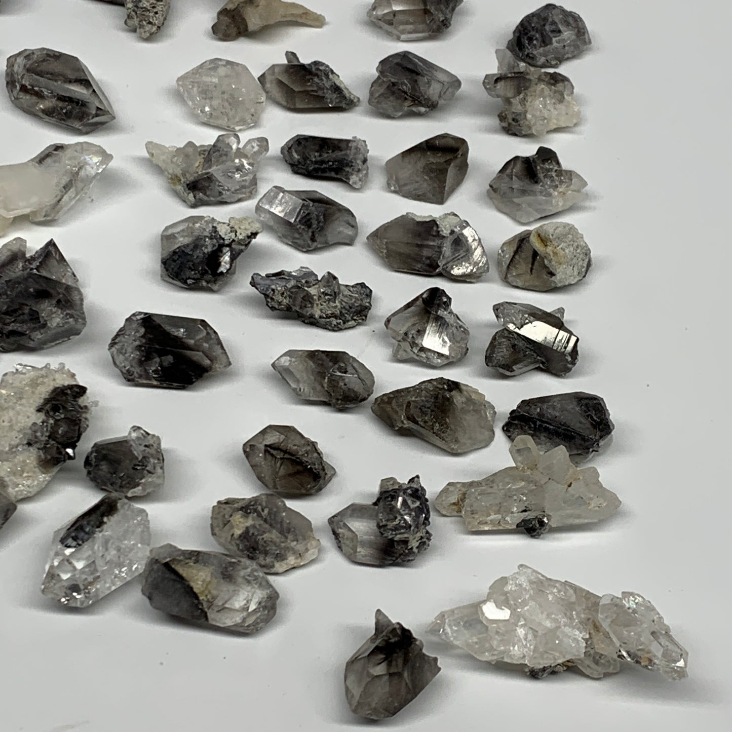 183g,0.5"-1.4",63pcs,Small Ruilte Quartz Crystal Minerals Specimens,Terminated,B