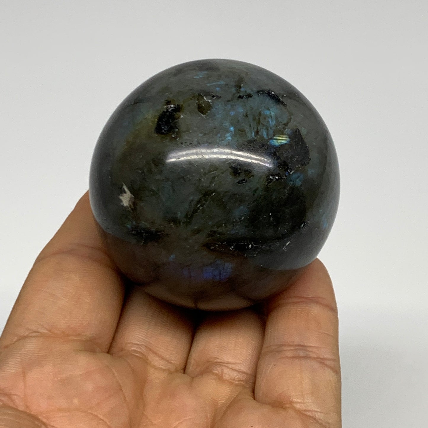 2.5 lbs (1133g), 2" - 2.2", 5pcs, Labradorite Spheres Gemstones, B29848