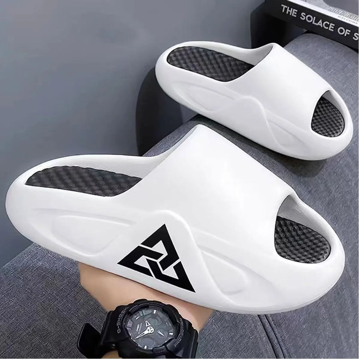 Men's Summer Soft Air Cushioned Casual Slippers EVA Extra Thick Sole Sandals Outdoor Shoes Fashionable Outgoing Sandals Hombre