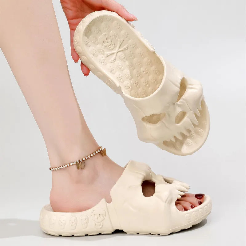 2024 Skull Thick Bottom Cloud Slippers Women Lightweight Soft Sole Platform Sandals Woman Casual Non-slip Beach Shoes Slides