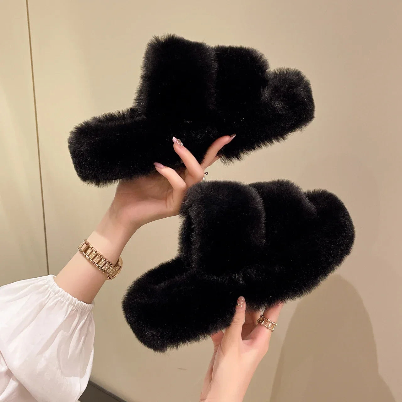 Winter Fluffy Slippers Women 2024 New House Home Fur Slippers For Women Flat Platform Cozy Fuzzy Indoor Shoes Korean Slides