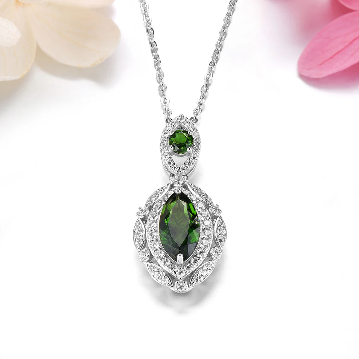 Natural Green Diopside 925 Sterling Silver Pendant 1.8 Carats Genuine Gemstone Special Style Fine Jewelry for Engagement Gift