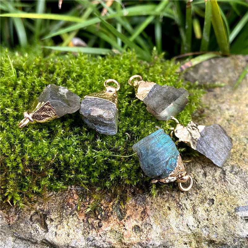 Mini Raw Stone Pendant Natural Labradorite Agat Amethsyts Reiki Raw Mineral Charms For Jewelry Making DIY Earrings Necklace 2PCS