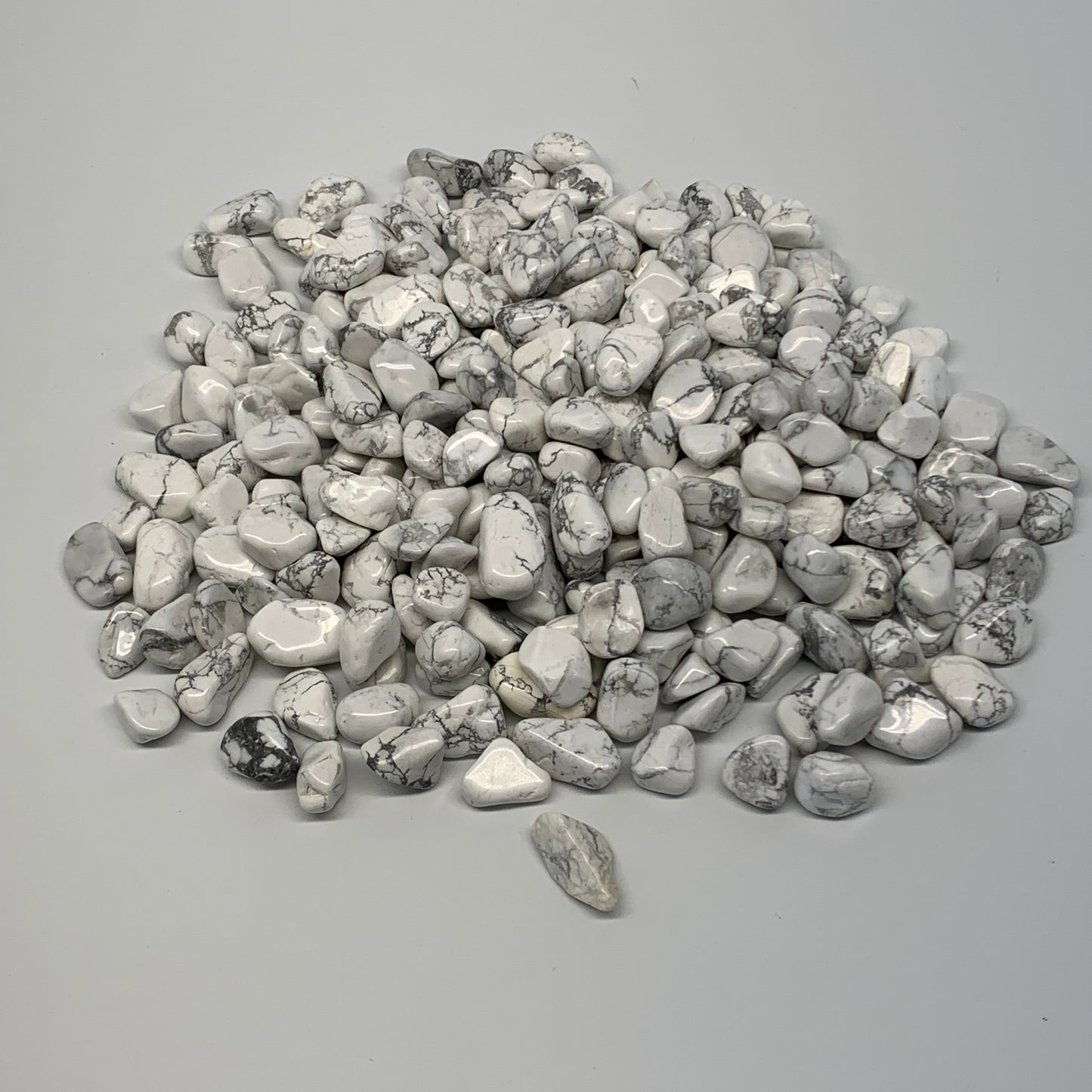 2.2 lbs, 0.5"-1", Howlite Gravel Tumbled Crystal Stones